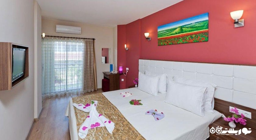 تخت بزرگ اتاق استاندارد